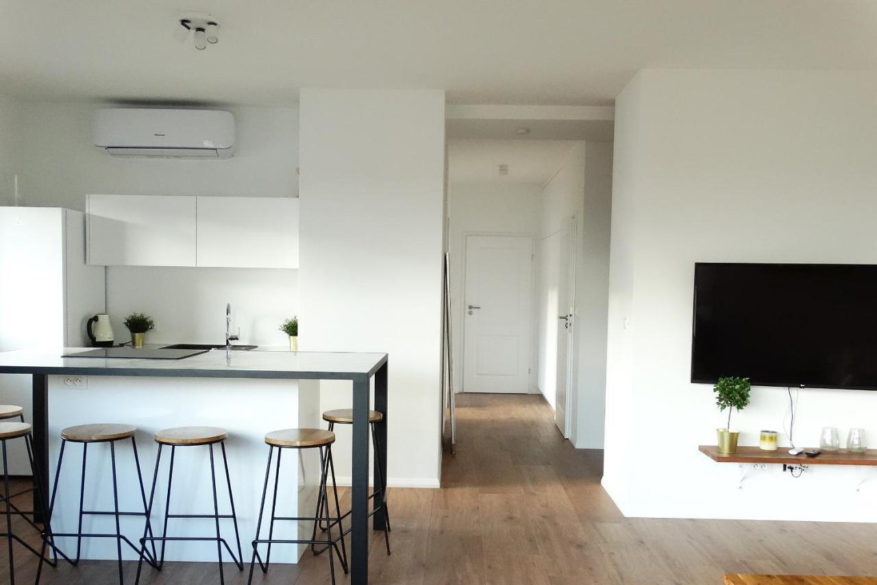 Central Port Warsaw Apartment Exterior foto